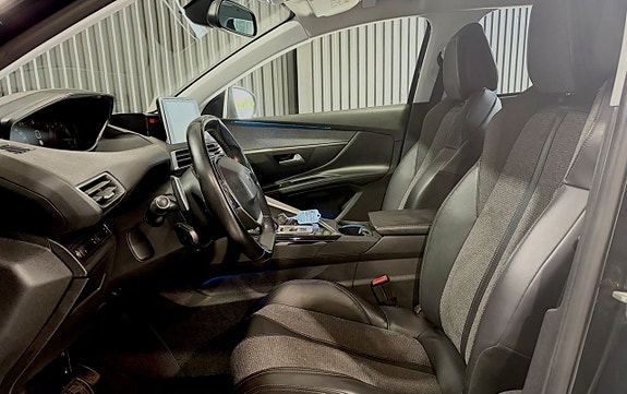 Peugeot 5008 11 of 16