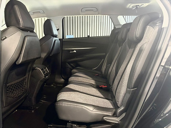 Peugeot 5008 15 of 16