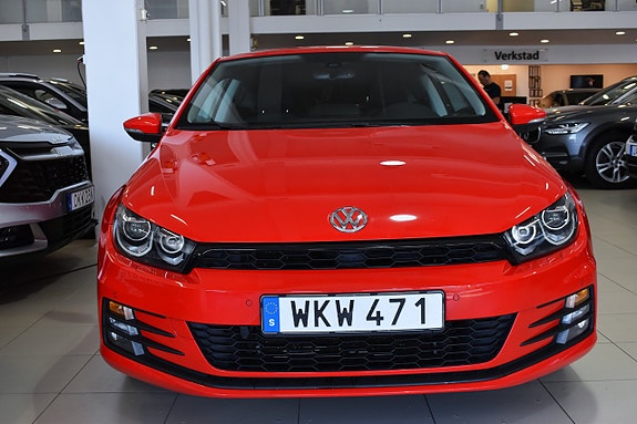 Volkswagen Scirocco 2 of 15