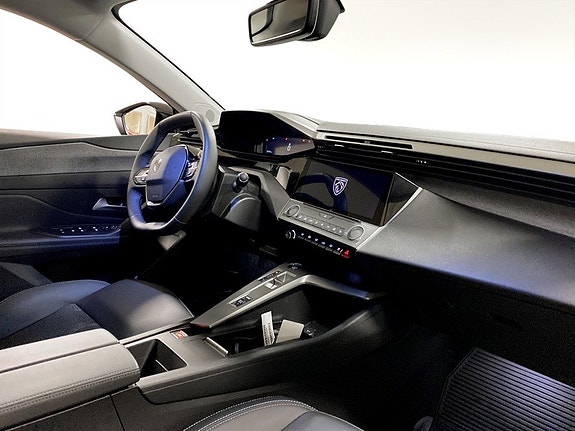 Peugeot 308 SW 15 of 19