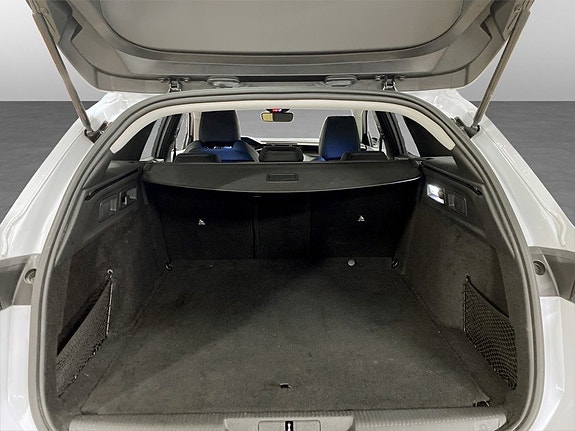 Peugeot 308 SW 19 of 19