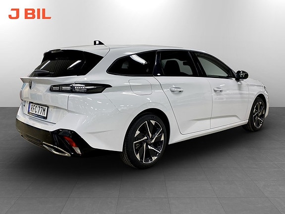 Peugeot 308 SW 3 of 19