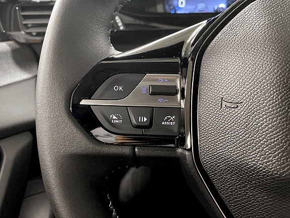 Peugeot 308 SW 8 of 19