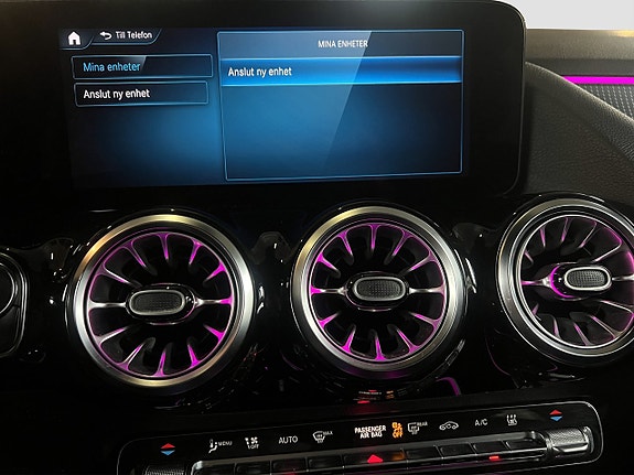 Mercedes-Benz EQA250+ 17 of 22