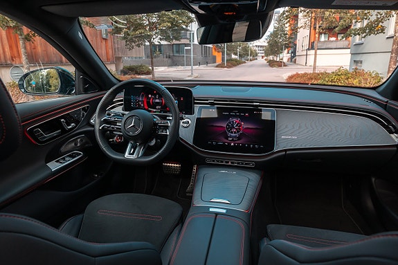 Mercedes-Benz E53 21 of 30