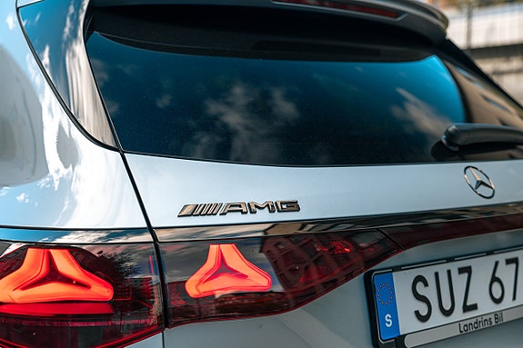 Mercedes-Benz E53 12 of 30
