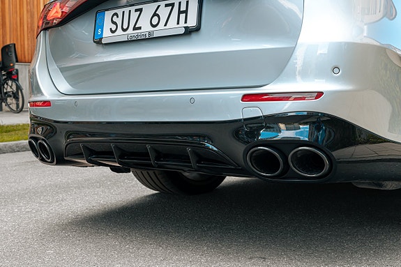 Mercedes-Benz E53 16 of 30