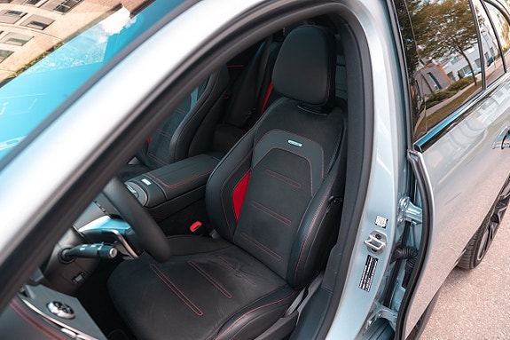 Mercedes-Benz E53 19 of 30