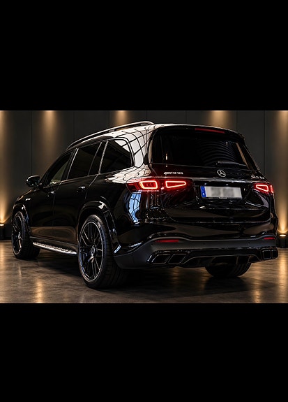 Mercedes-Benz GLS63 3 of 5