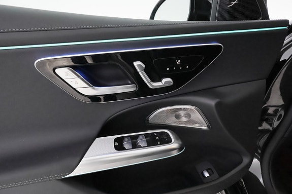Mercedes-Benz E300 18 of 30