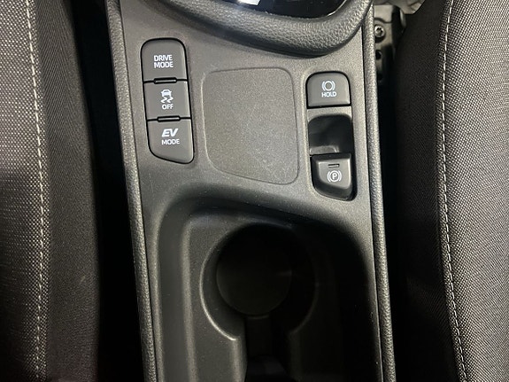 Toyota Yaris 14 of 19