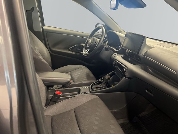 Toyota Yaris 6 of 19