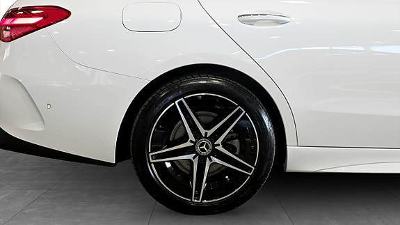 Mercedes-Benz C300 de 9 of 13