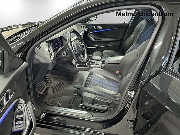 BMW 118i 13 of 18