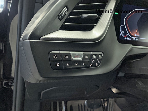 BMW 118i 9 of 18