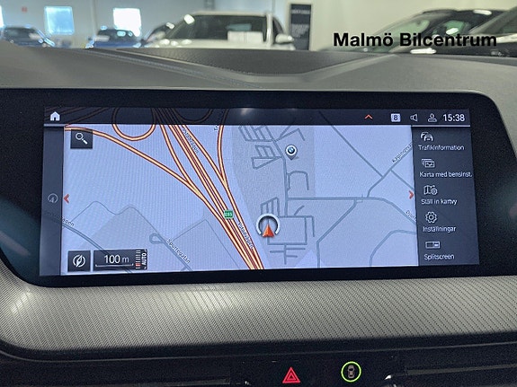 BMW 118i 16 of 18