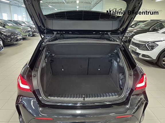 BMW 118i 7 of 18
