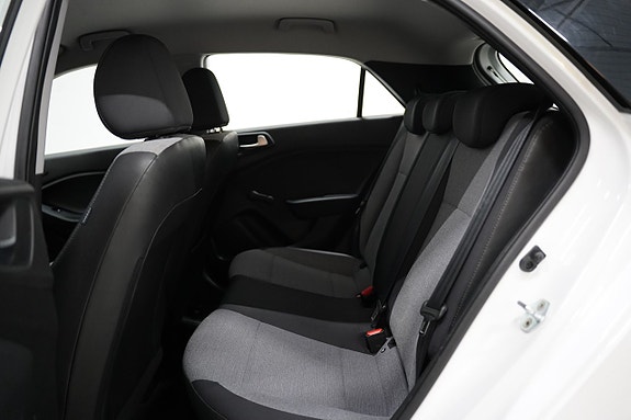 Hyundai i20 16 of 18