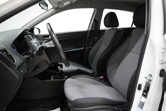 Hyundai i20 7 of 18