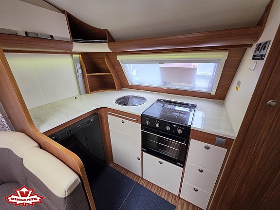 Adria ADORA 613 HT *Långbäddar *ALDE *El-golvvärme 4 of 18