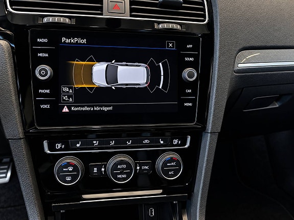 Volkswagen Golf I 17 of 19