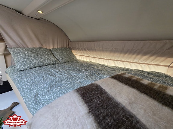 KABE TM I 910 QB *Queenbed *AC bodel 15 of 27