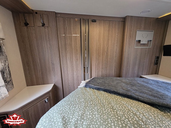 KABE TM I 910 QB *Queenbed *AC bodel 13 of 27
