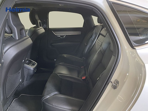 Volvo S90 14 of 15