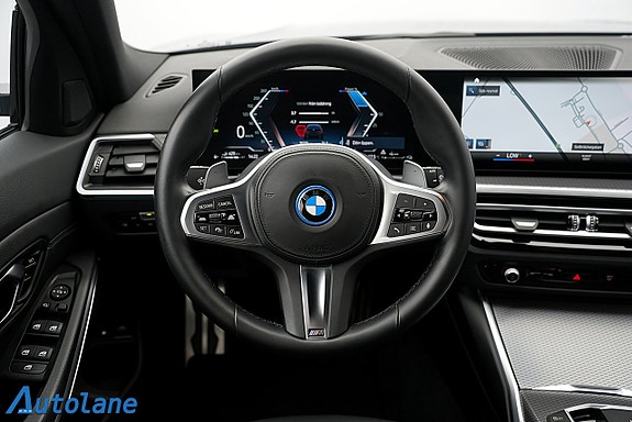 BMW 330e 20 of 30