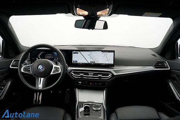 BMW 330e 19 of 30