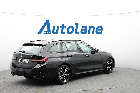 BMW 330e 9 of 30