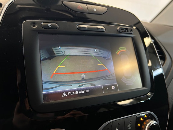 Renault Captur 6 of 17