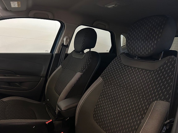 Renault Captur 14 of 17
