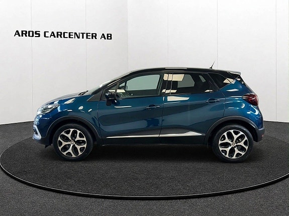 Renault Captur 3 of 17