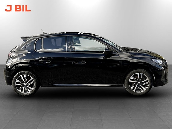 Peugeot 208 14 of 16