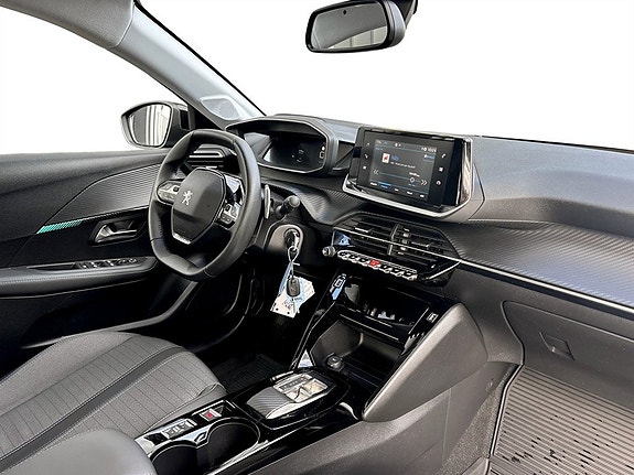 Peugeot 208 12 of 16