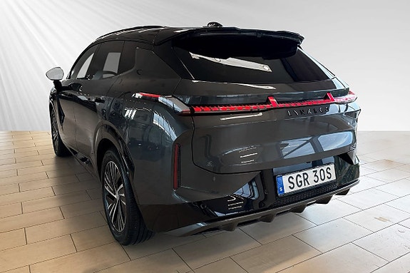 Lynk & Co 08 3 of 26
