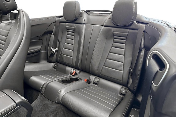 Mercedes-Benz E200 10 of 11