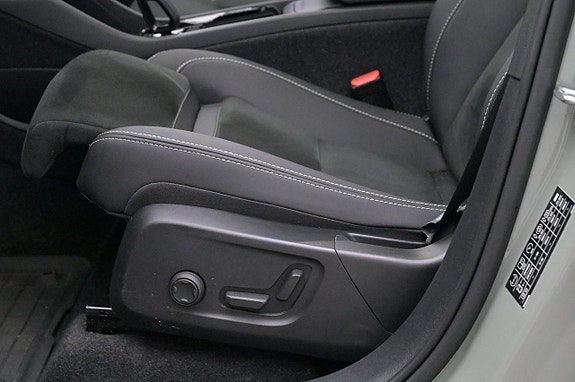 Volvo C40 12 of 27