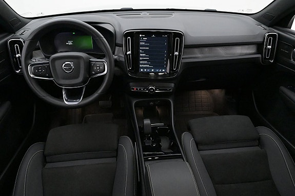 Volvo C40 6 of 27