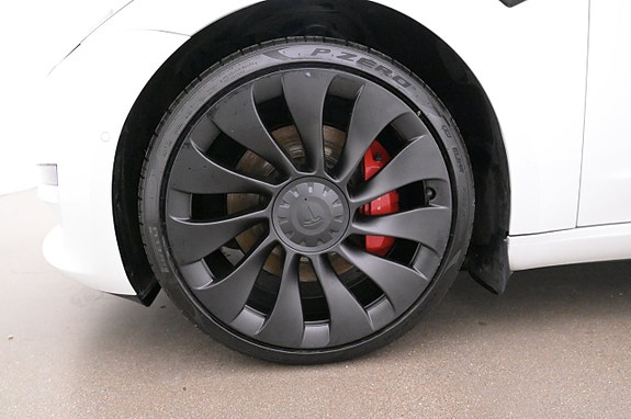 Tesla Model 3 27 of 27
