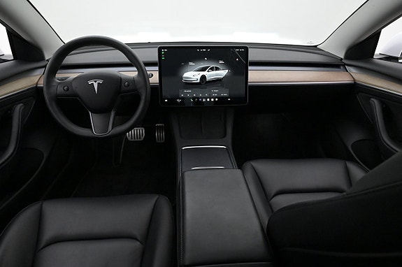 Tesla Model 3 6 of 27