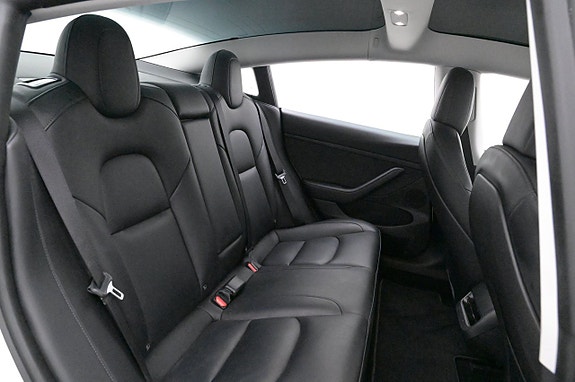 Tesla Model 3 25 of 27