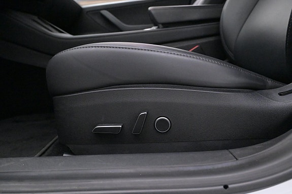 Tesla Model 3 11 of 27