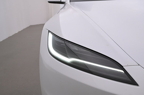 Tesla Model 3 26 of 27