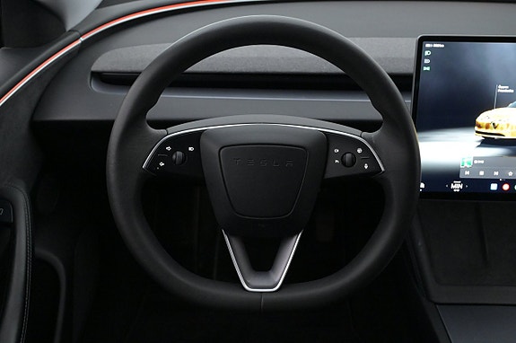 Tesla Model 3 7 of 27