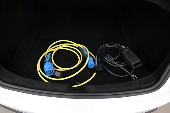 Tesla Model 3 24 of 27