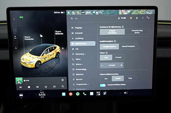 Tesla Model 3 9 of 27