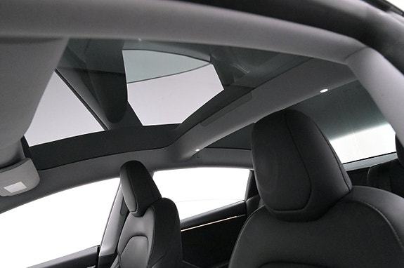 Tesla Model 3 19 of 27
