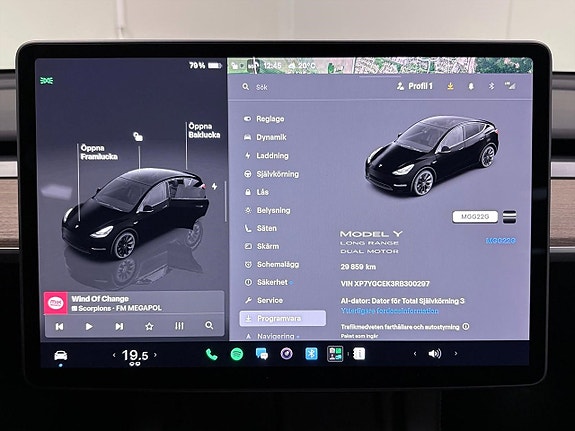 Tesla Model Y 15 of 16